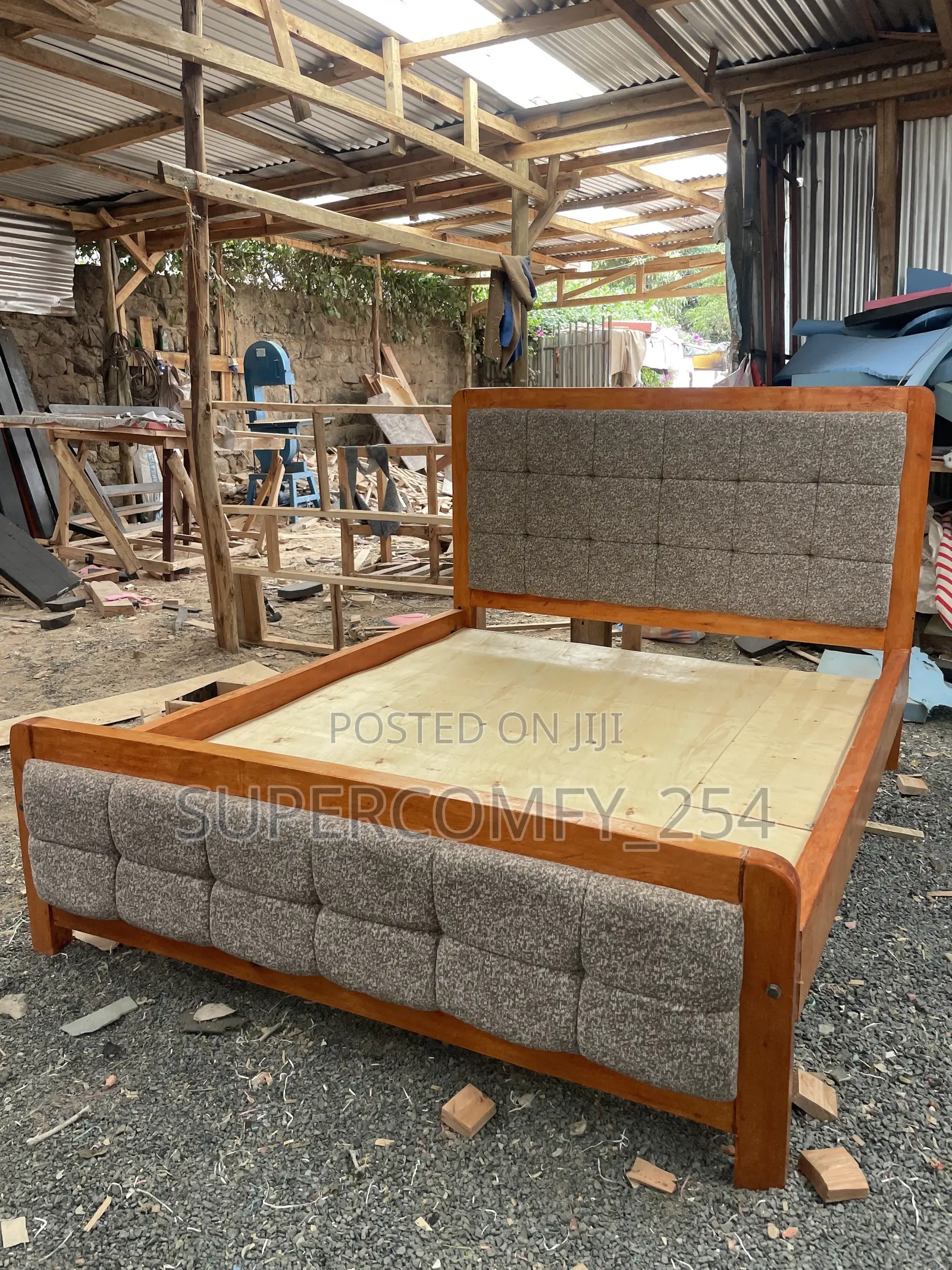 A Finely Patterned Fancy Mocket Bed Design