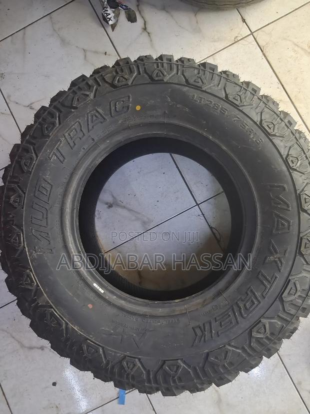 Brand New Tyres - thumbnail 2