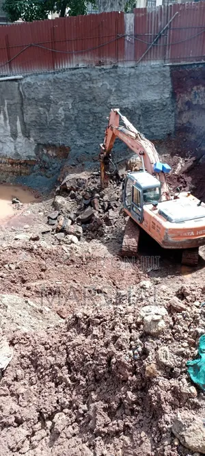 Tata Hitachi 210 Excavator