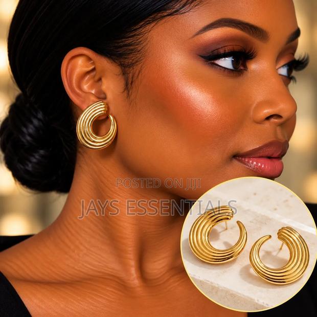 Chic, Gold Earrings - thumbnail 17