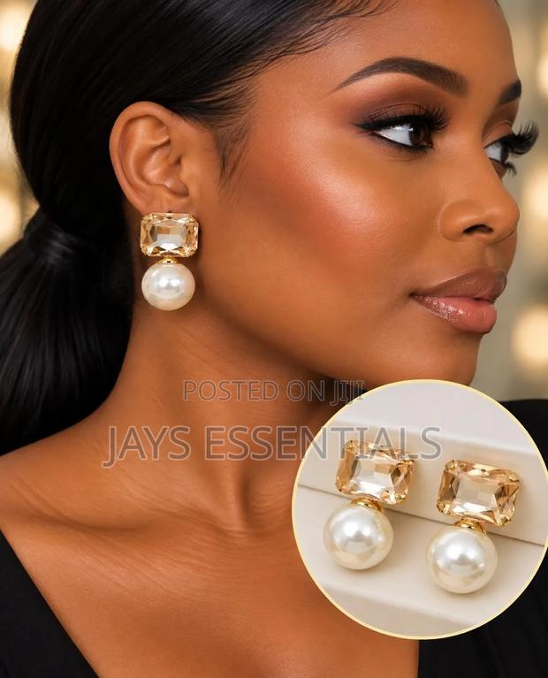 Chic, Gold Earrings - thumbnail 19