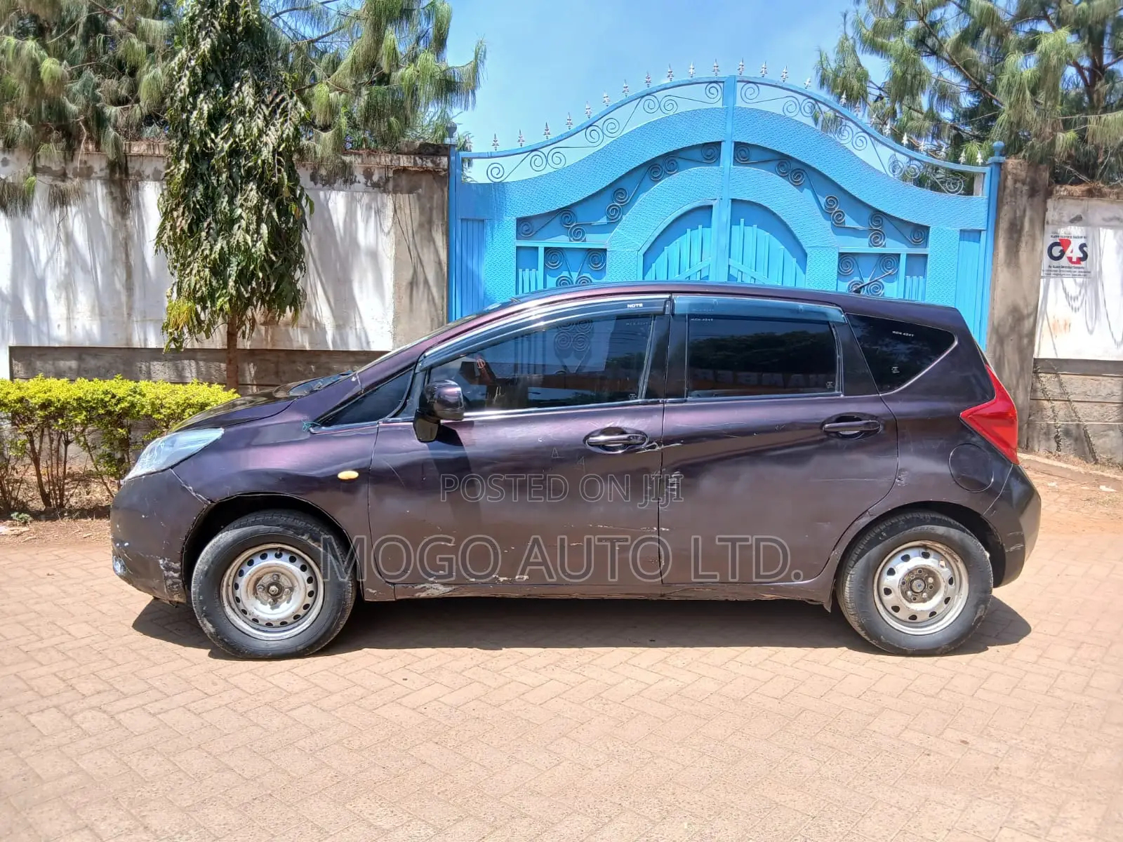 Nissan Note 2012 Red