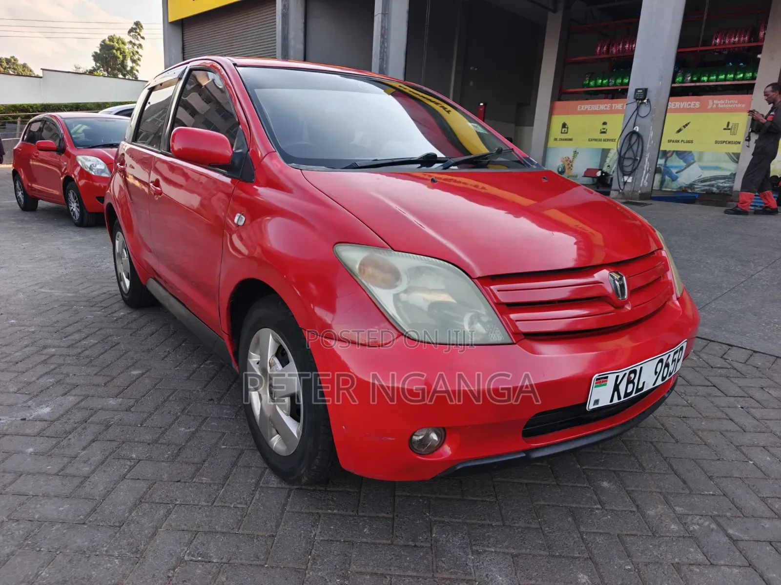 Toyota IST 2004 Red