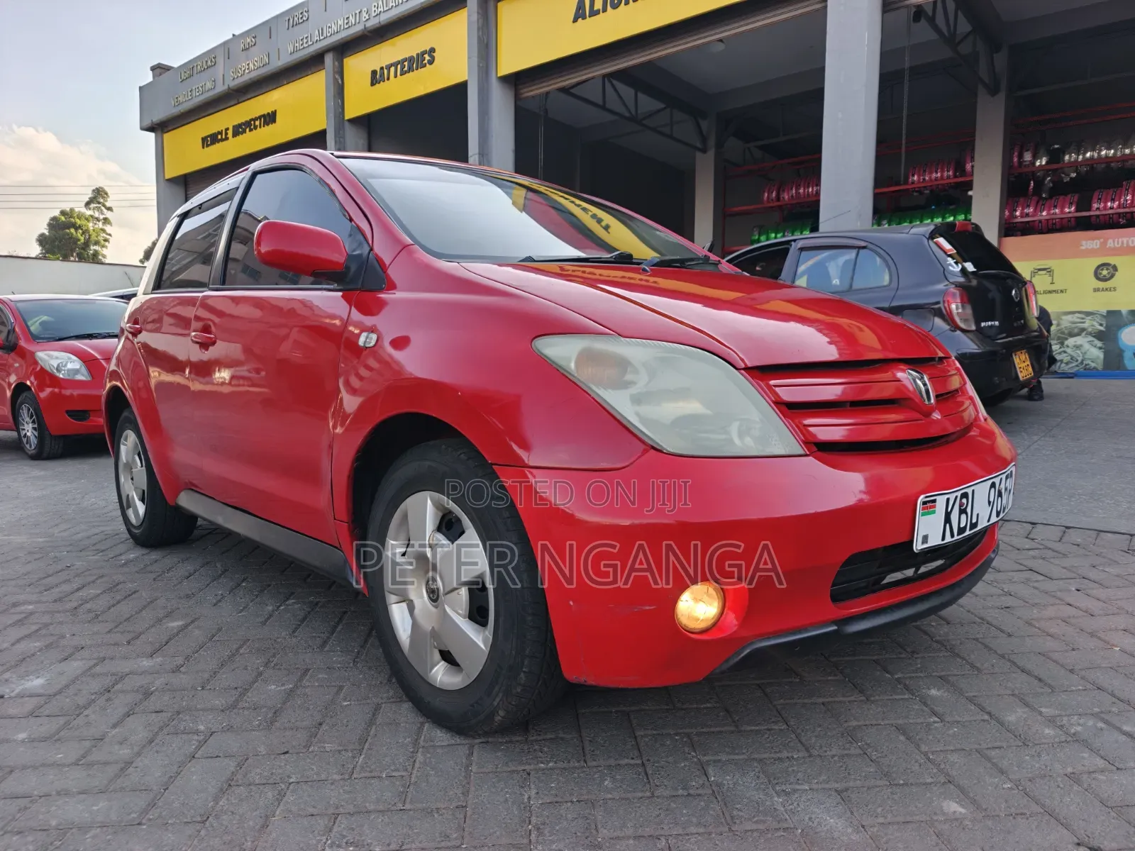 Toyota IST 2004 Red
