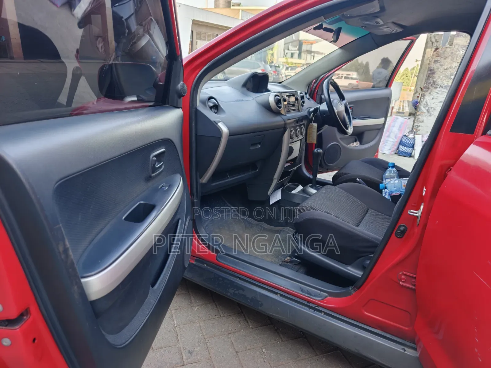 Toyota IST 2004 Red