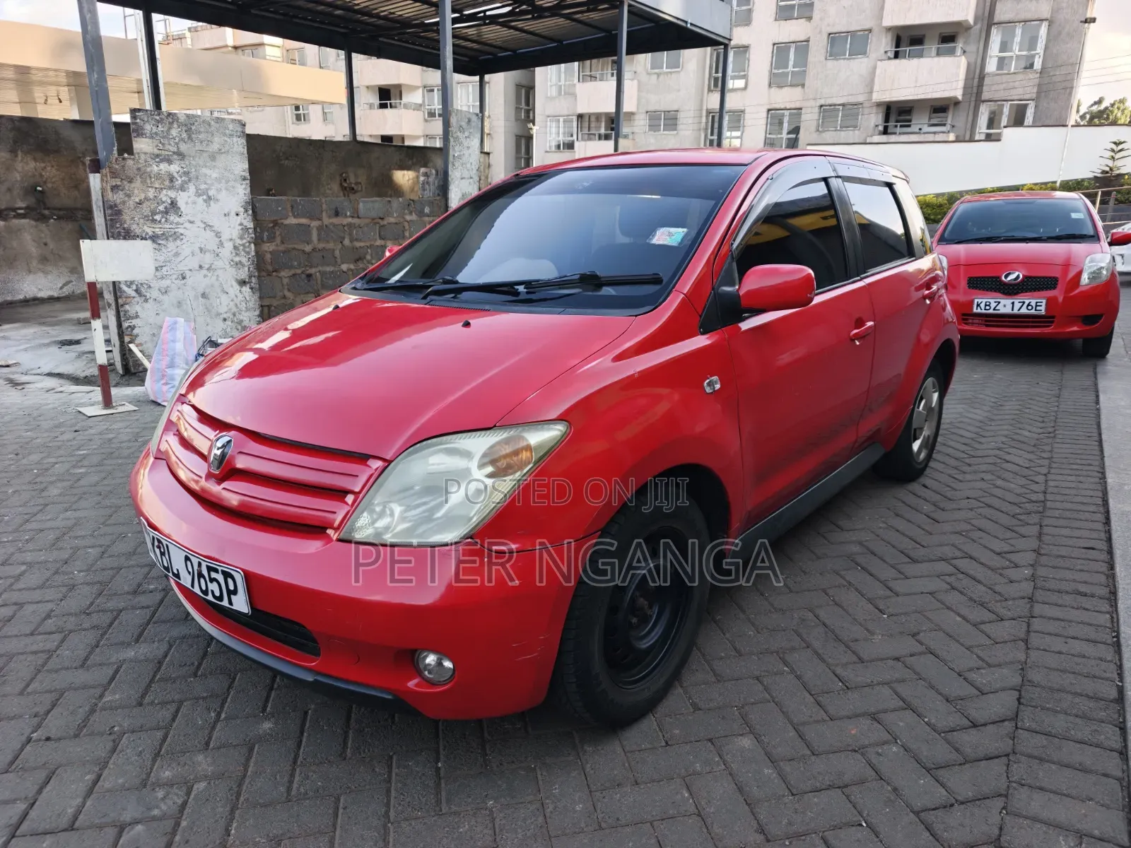 Toyota IST 2004 Red