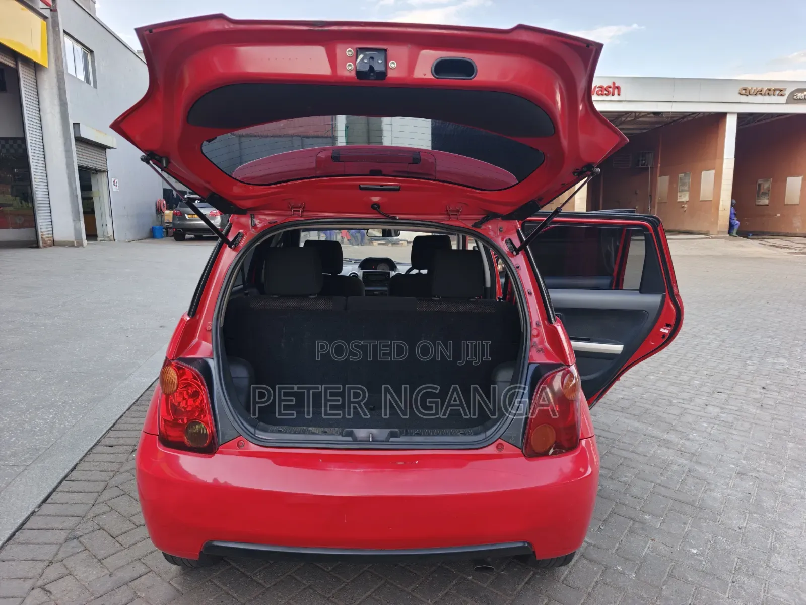 Toyota IST 2004 Red