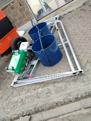 Lori 1 Tonne Petrol Concrete Hoist