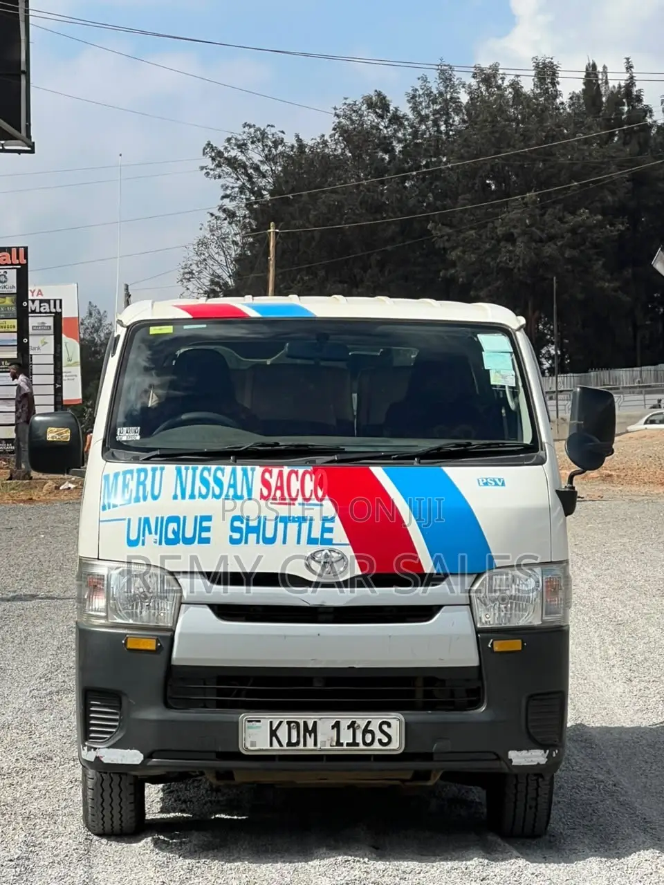 Toyota HiAce 2016 White