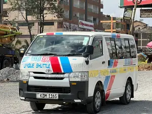Toyota HiAce 2016 White