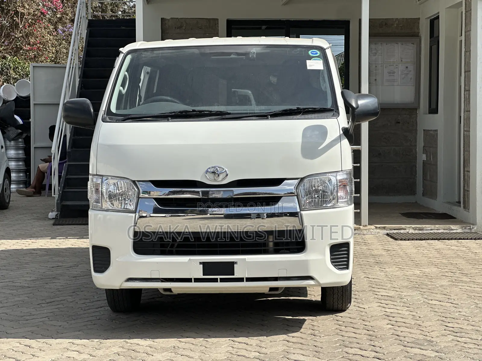 Toyota HiAce 2019 White