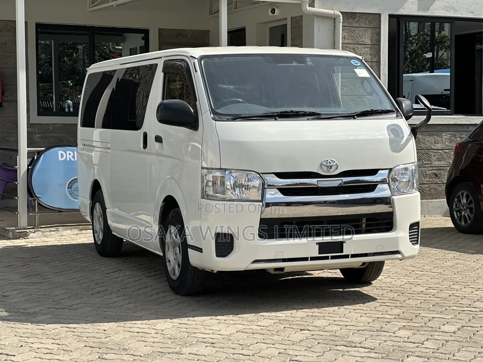 Toyota HiAce 2019 White