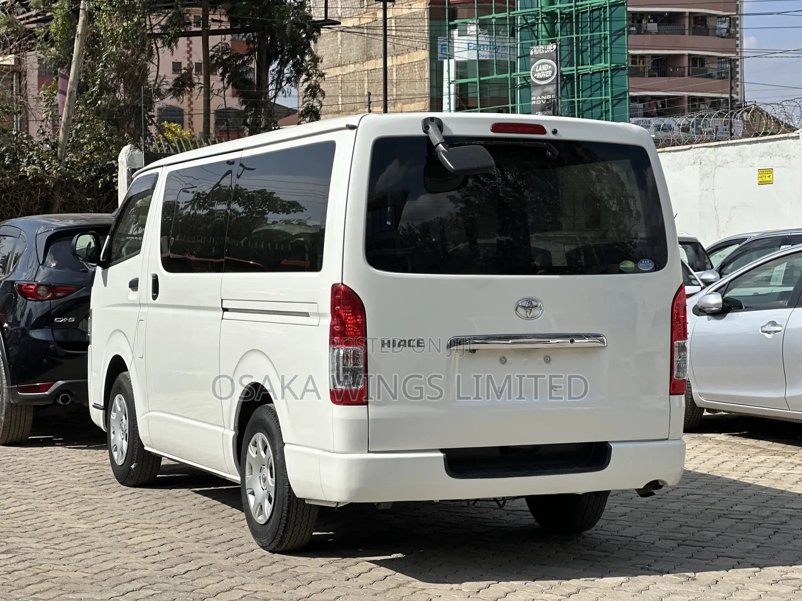 Toyota HiAce 2019 White