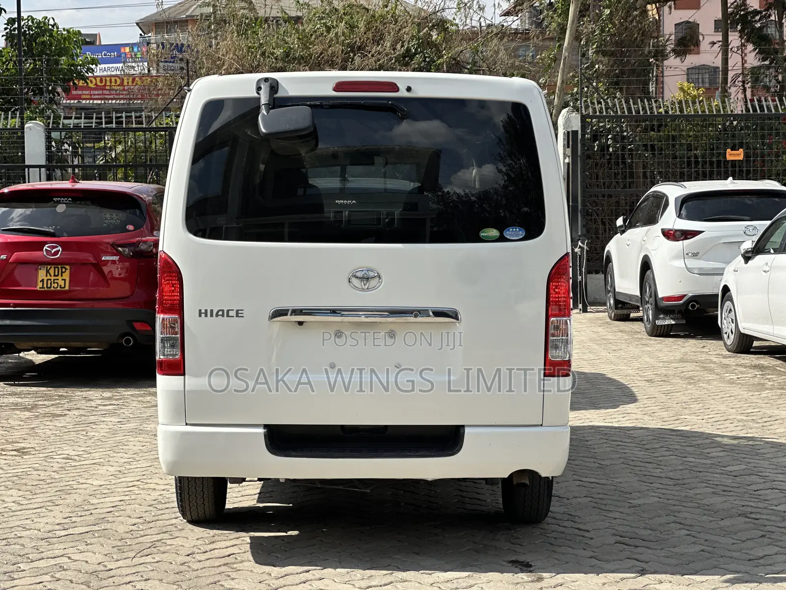 Toyota HiAce 2019 White
