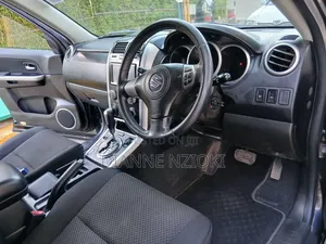 Suzuki Escudo 2010 Black