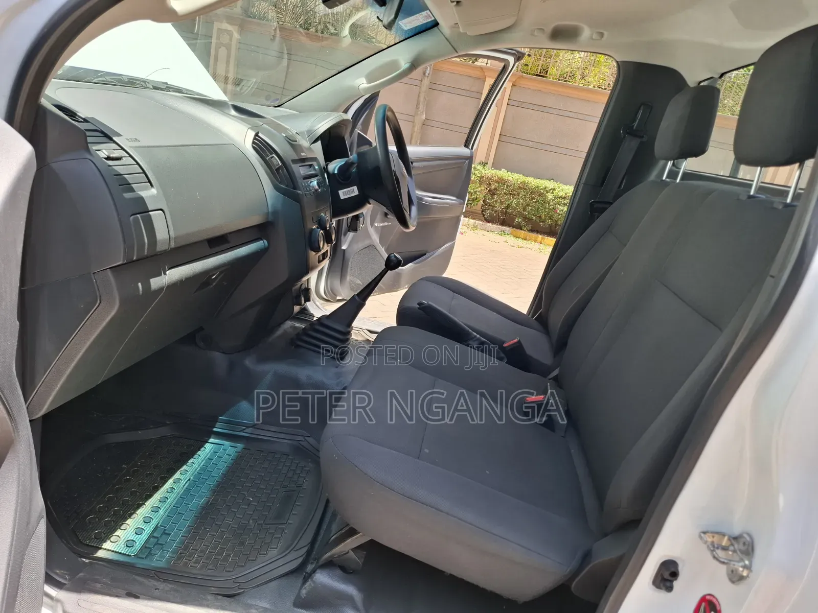 Isuzu D-MAX 2024 White