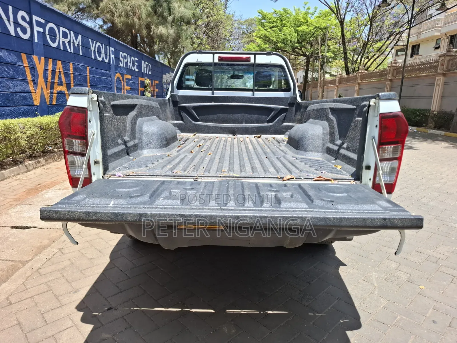 Isuzu D-MAX 2024 White