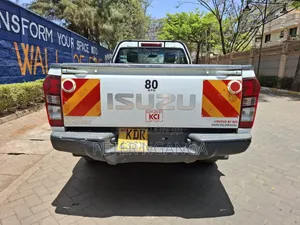 Isuzu D-MAX 2024 White
