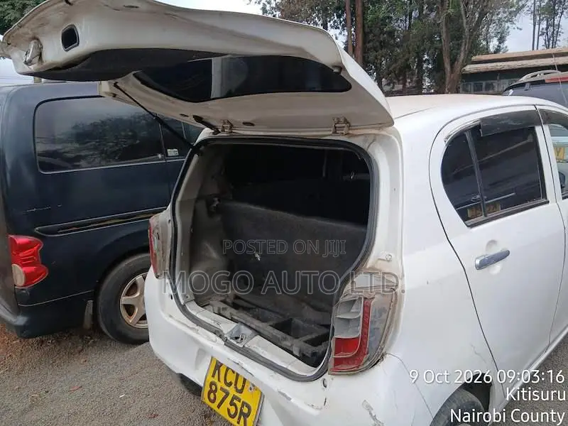 Daihatsu Mira 2012 White