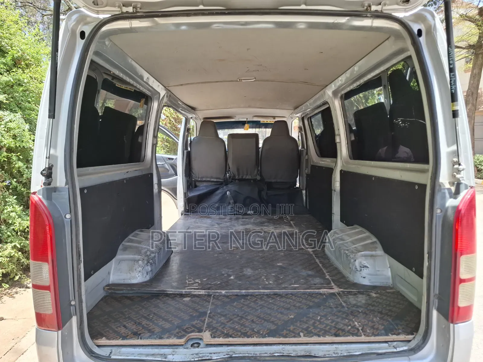 Toyota HiAce 2012 Grey