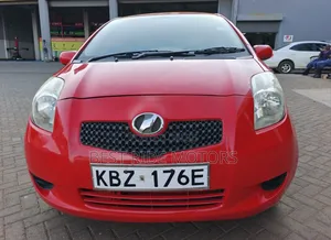 Toyota Vitz 1.3 FWD 5dr 2008 Red