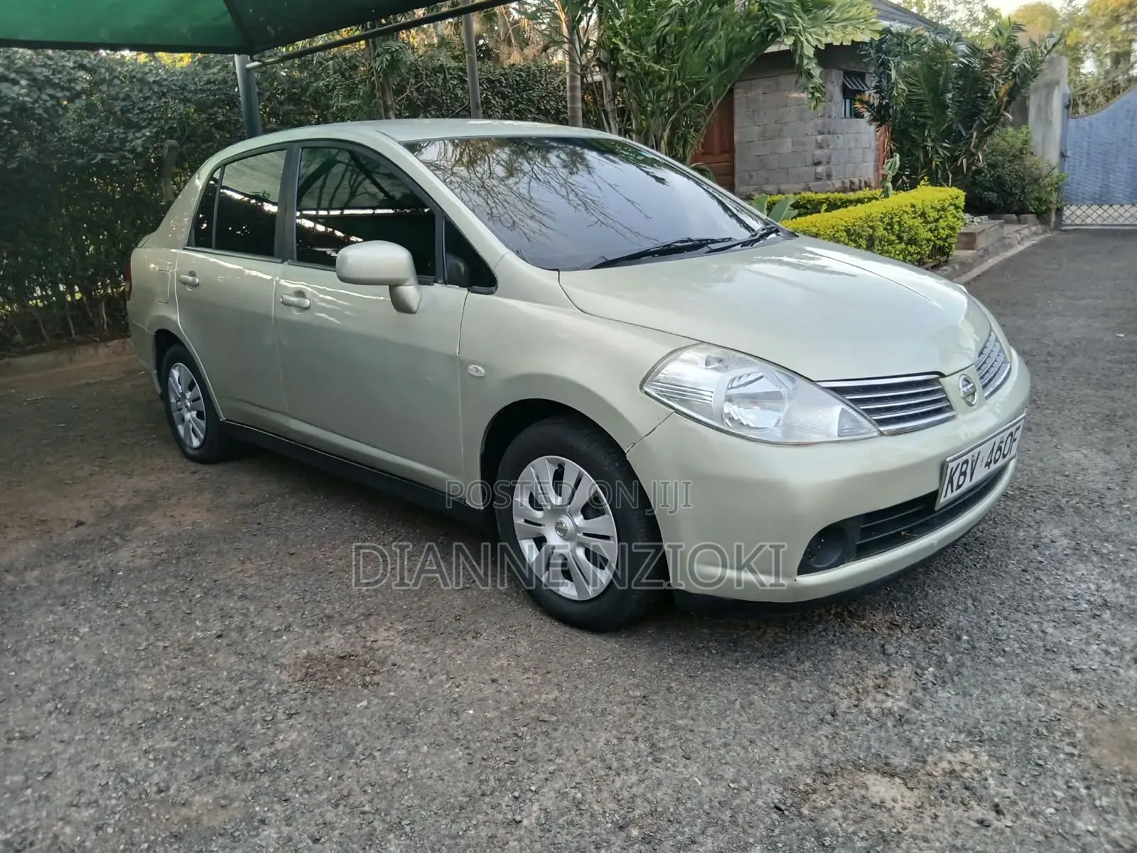 Nissan Tiida 2006 Gold
