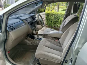 Nissan Tiida 2006 Gold