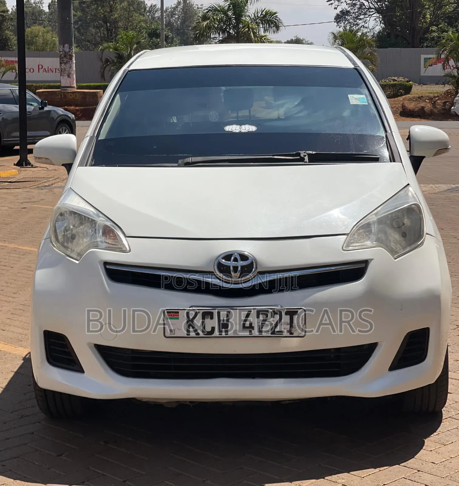 Toyota Ractis 2012 White