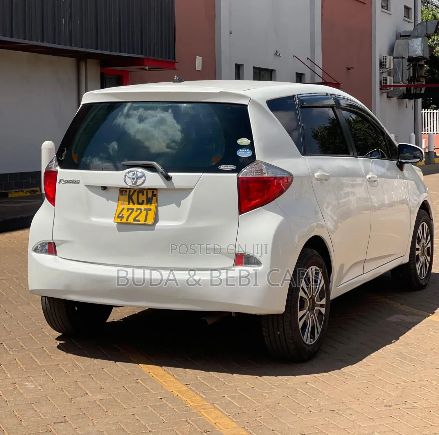 Toyota Ractis 2012 White