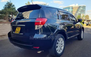 Toyota Vanguard 2012
