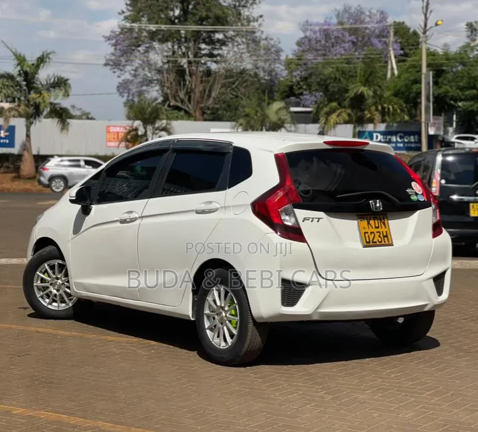 Honda Fit 2016 White