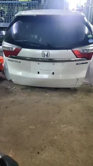 2016 Honda Fit Shuttle Tailgate/Boot