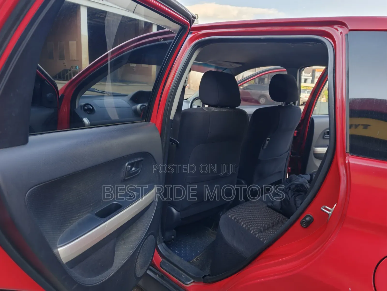 Toyota IST 2004 Red