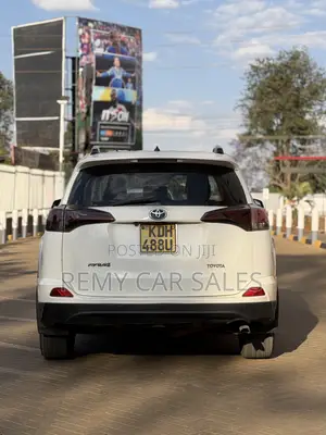 Toyota RAV4 2015 White