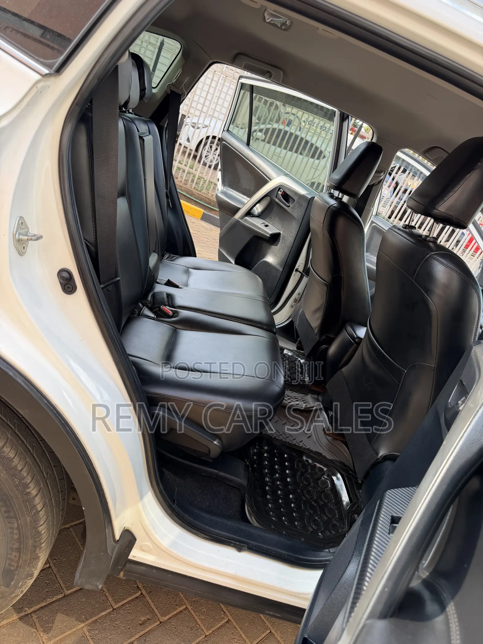 Toyota RAV4 2015 White