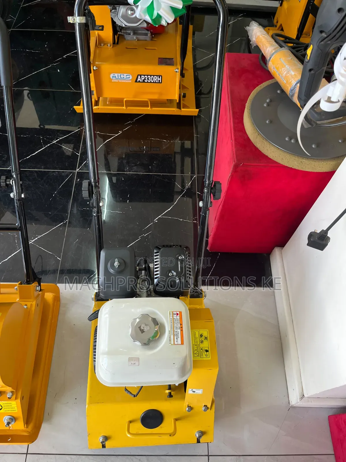 Hisaki Reversible Compactor Machine