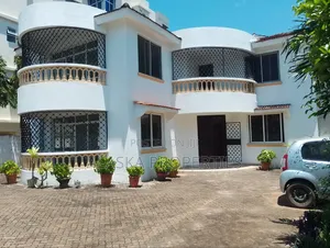 5bdrm Maisonette in Beach Road, Nyali Mkomani for sale