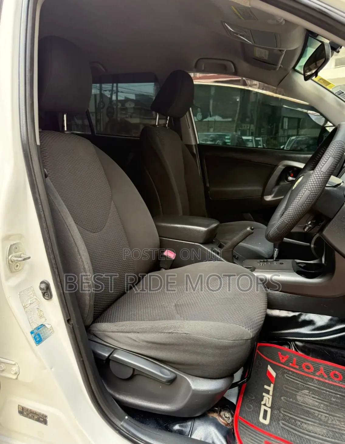 Toyota RAV4 2014 White