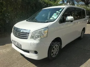 Toyota Noah 2011 White