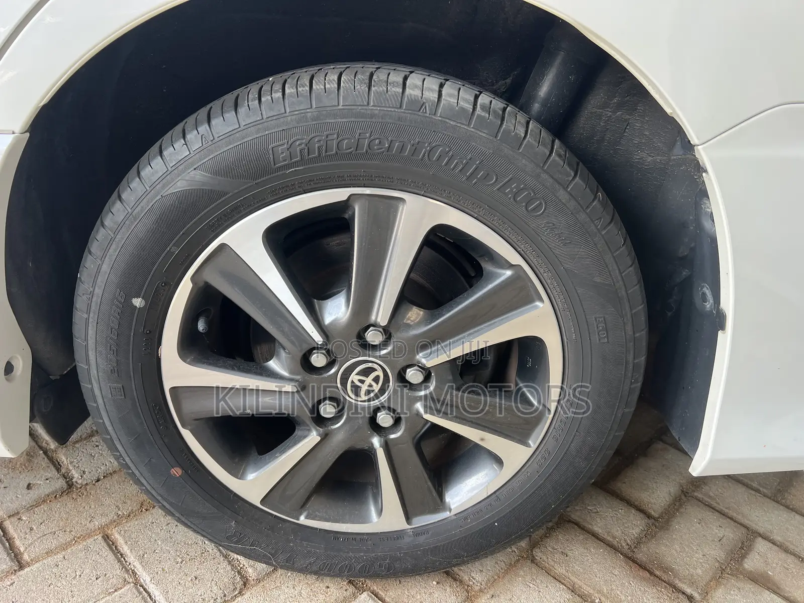 Toyota Voxy 2019 White