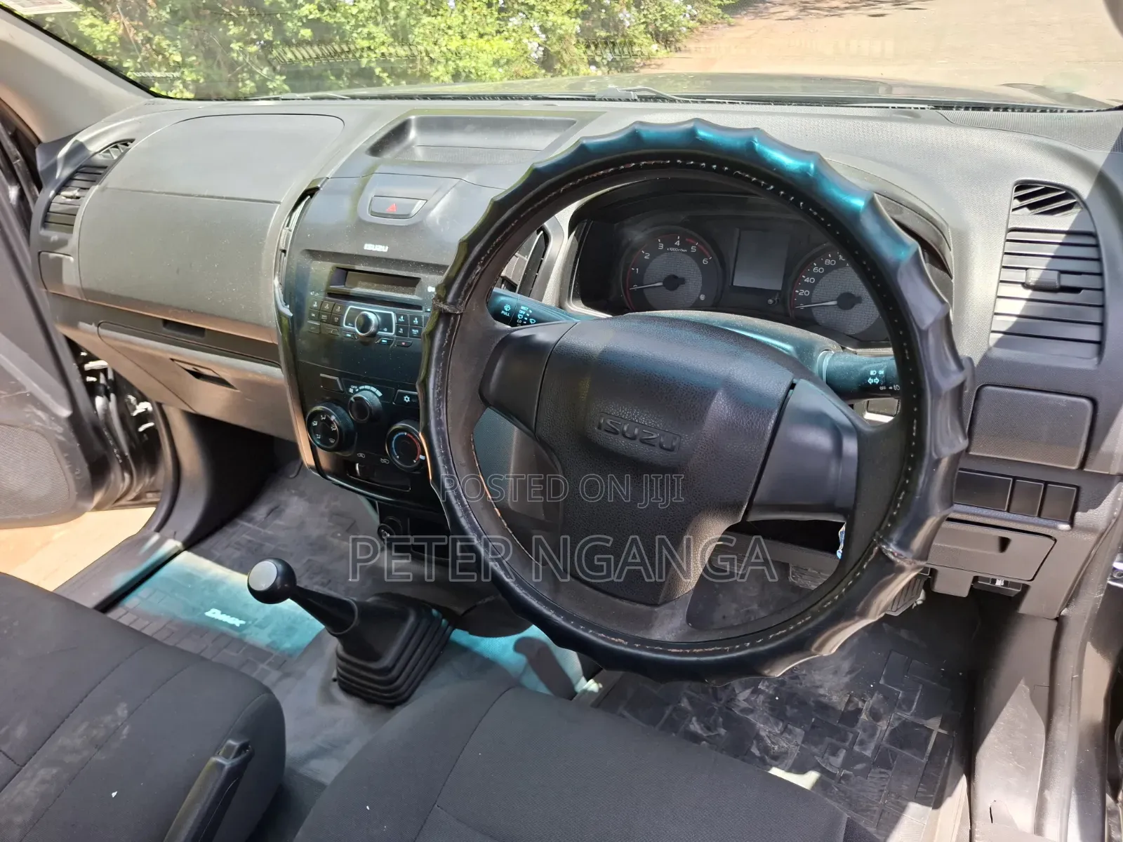 Isuzu D-MAX 2021 Gray