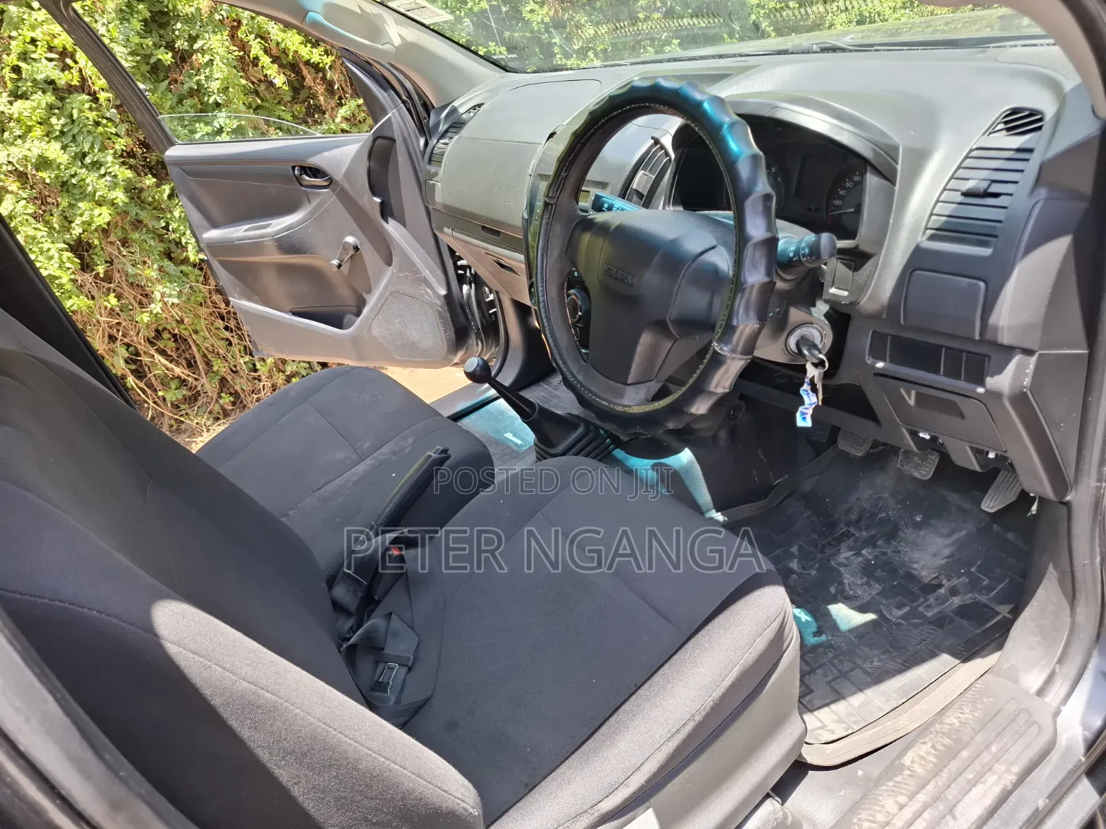 Isuzu D-MAX 2021 Gray