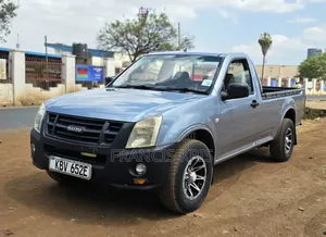 Isuzu D-MAX 2012 Beige