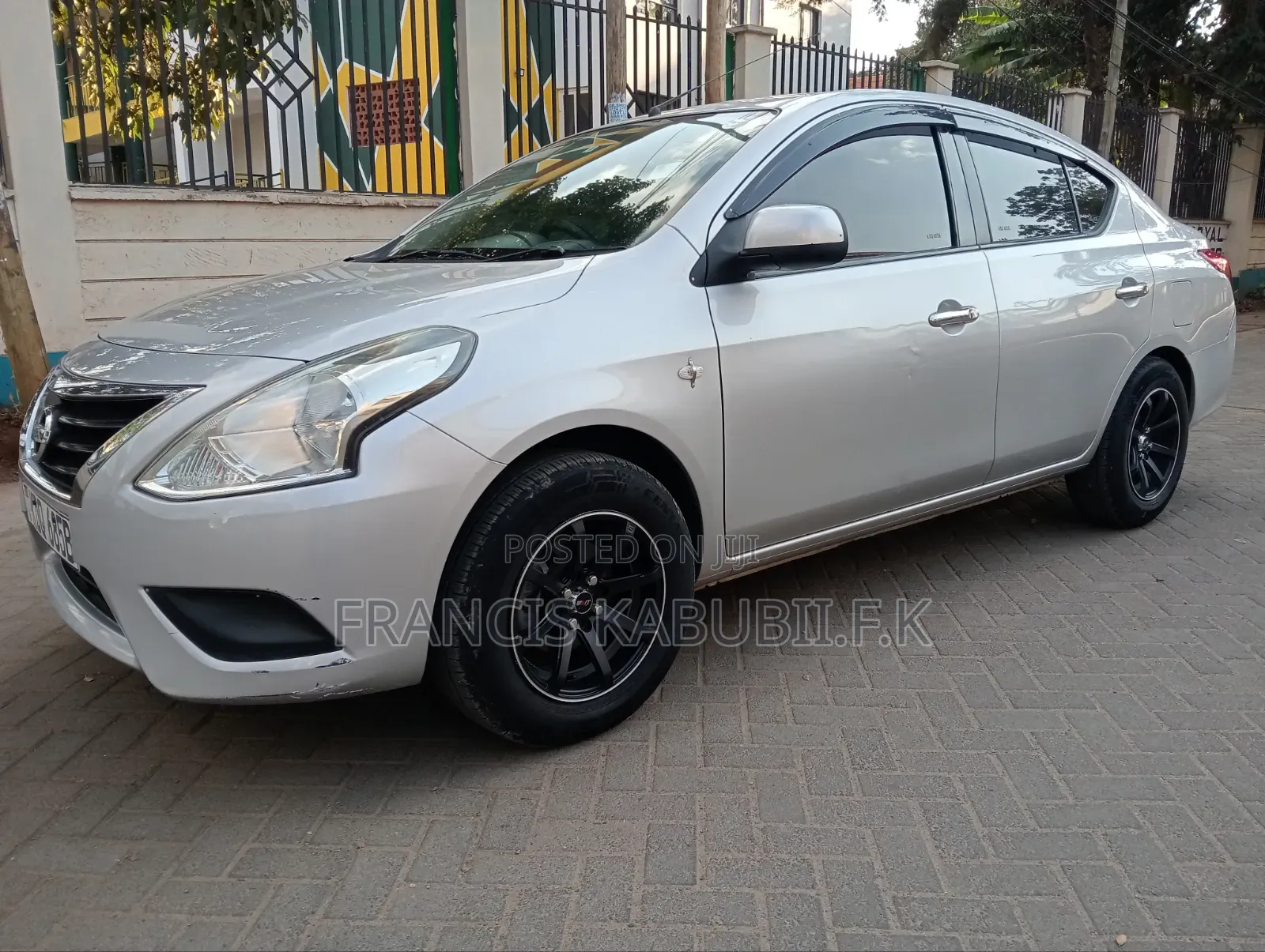 Nissan Latio 1.2 2017 Silver