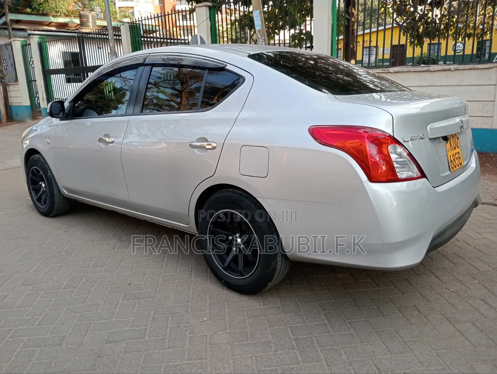 Nissan Latio 1.2 2017 Silver
