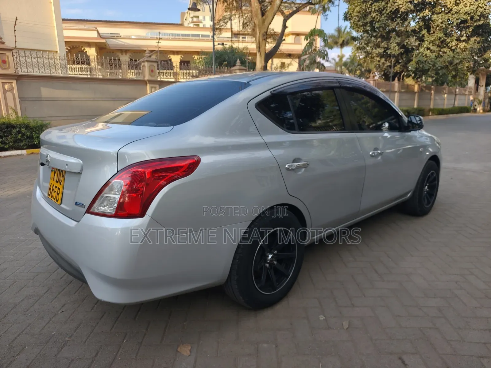 Nissan Latio 1.2 2017 Silver