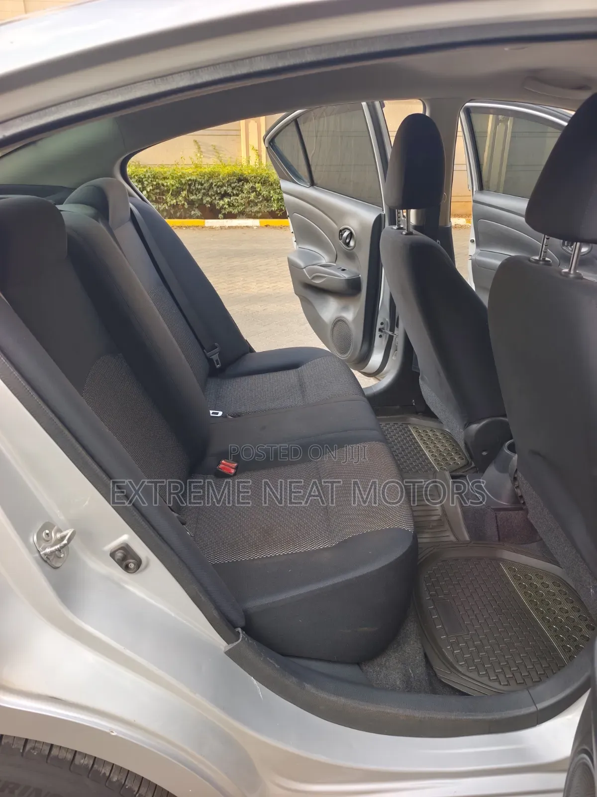 Nissan Latio 1.2 2017 Silver