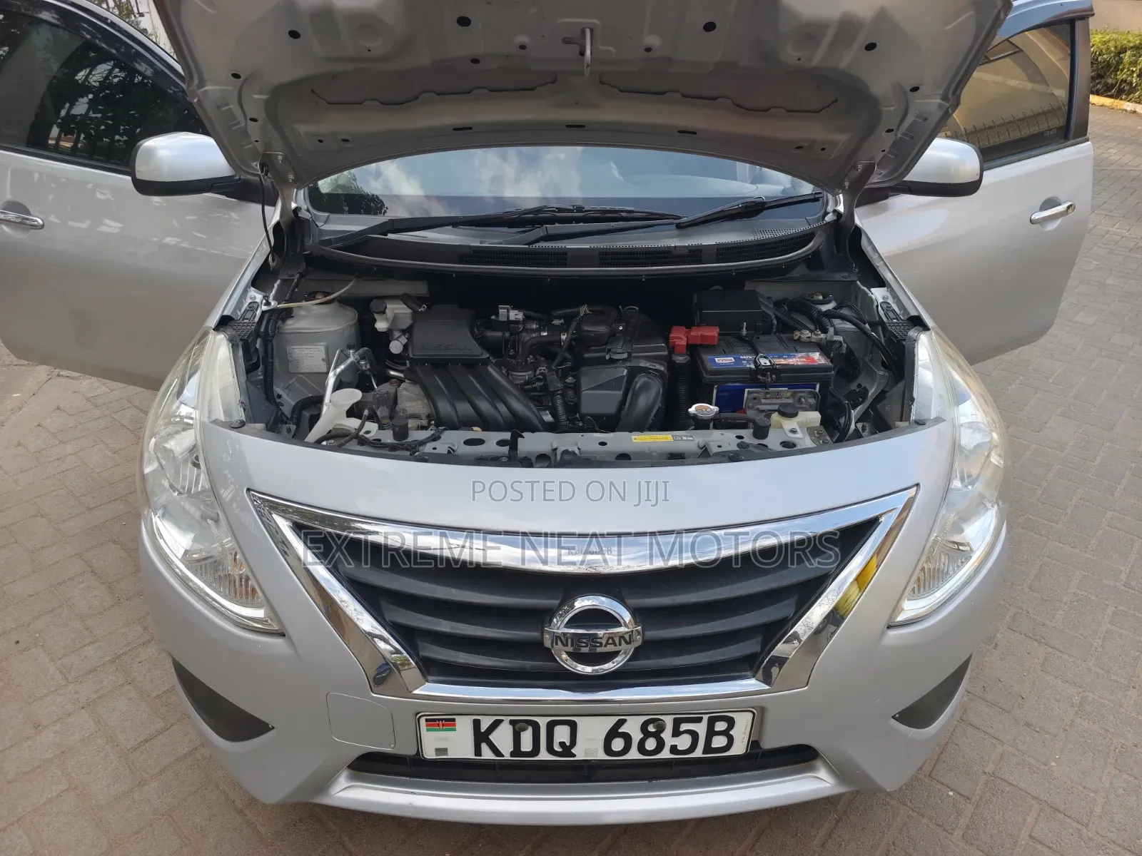 Nissan Latio 1.2 2017 Silver