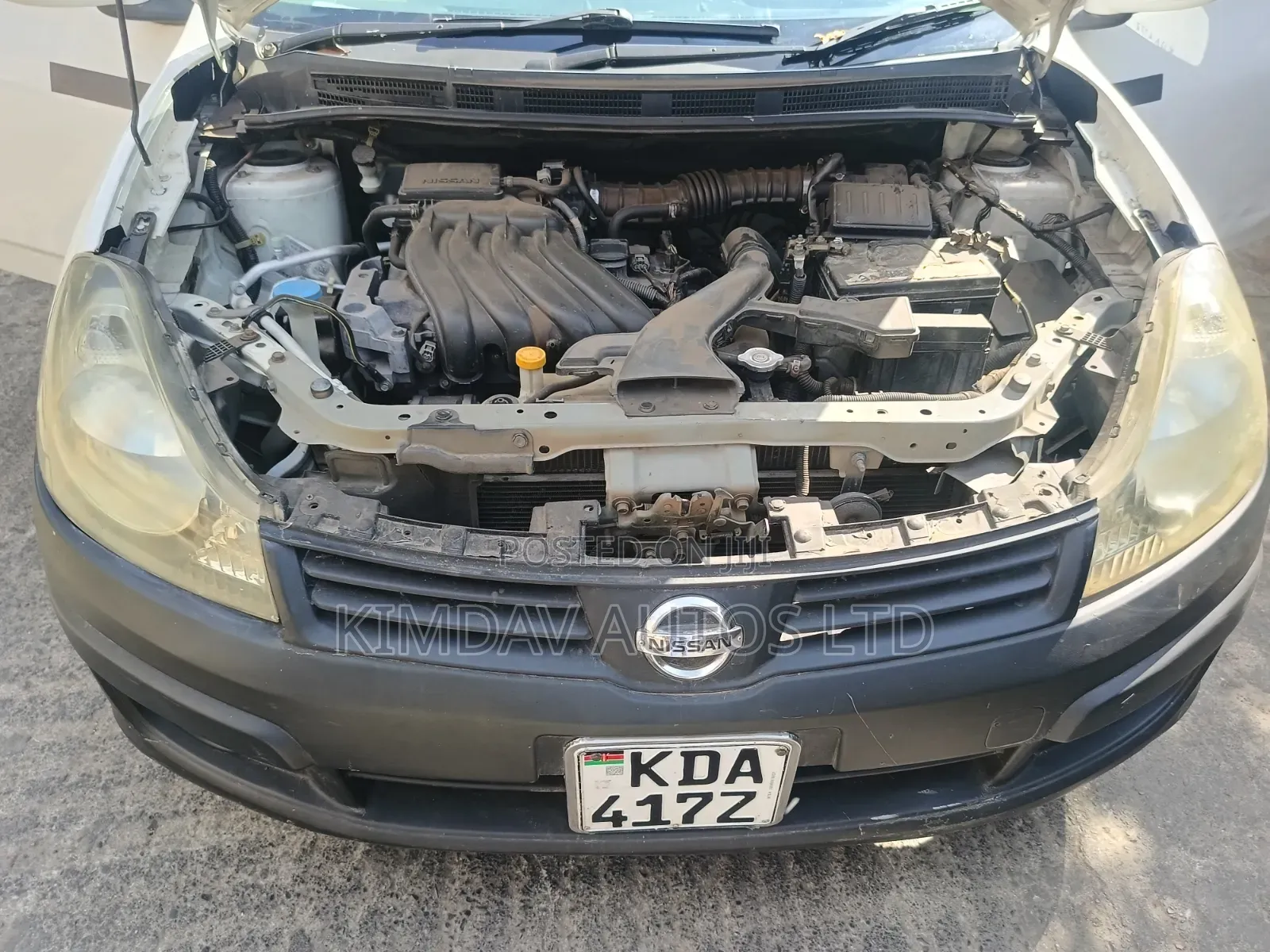 Nissan Advan 2013 White