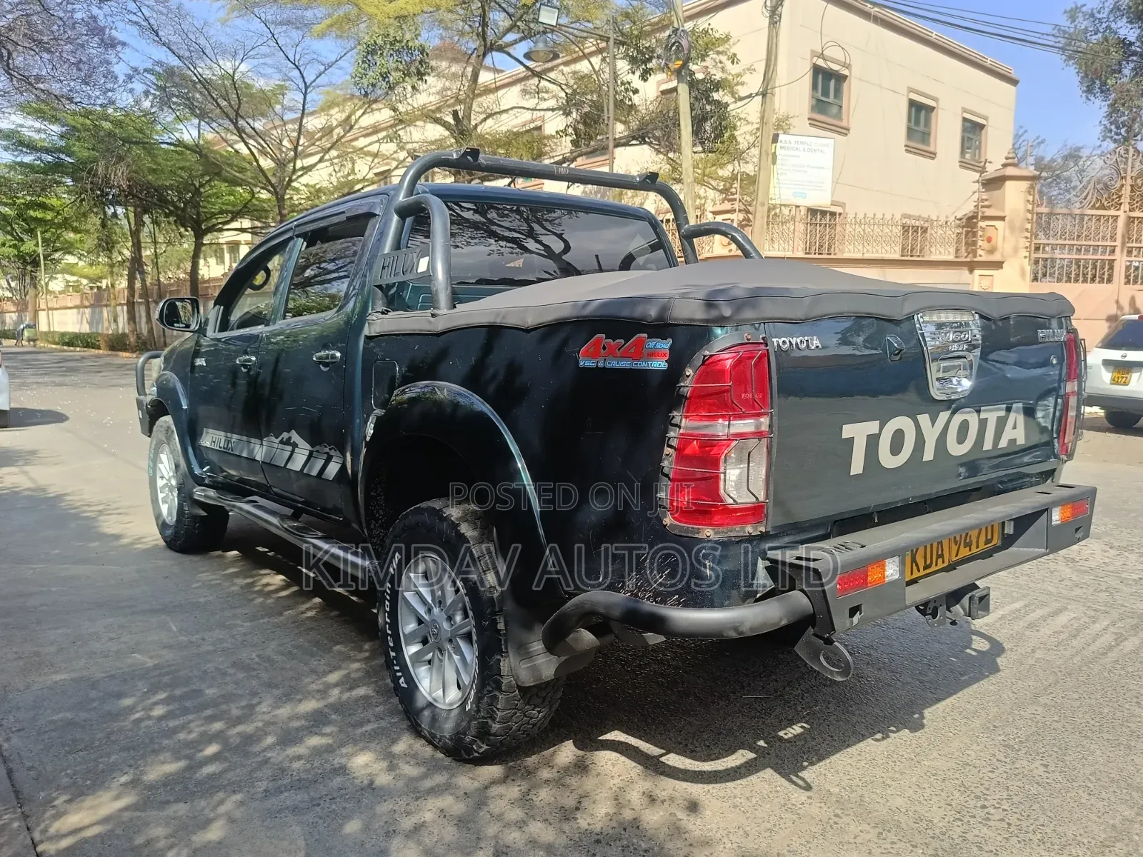 Toyota Hilux 2014 Green